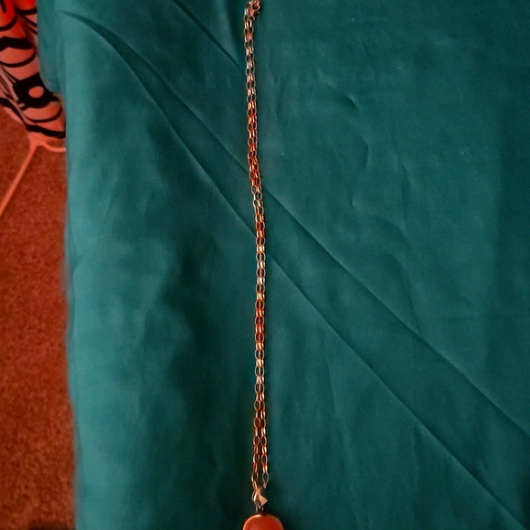 Gold necklace with pink quartz pendant - Picture 1 of 2
